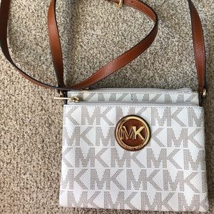 Michael Kors Crossbody